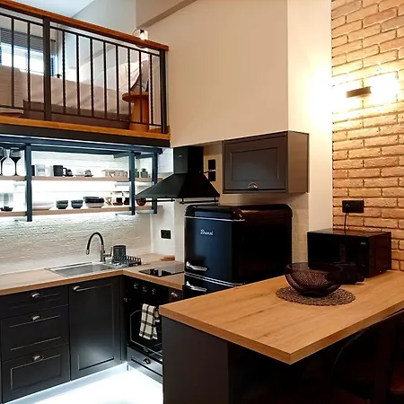 Kogevina Industrial Loft *